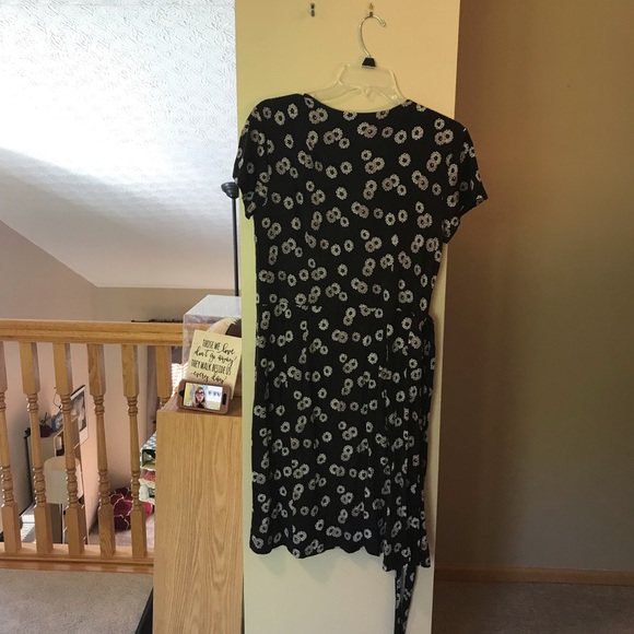 Loft Floral Wrap Dress - Picture 2 of 8